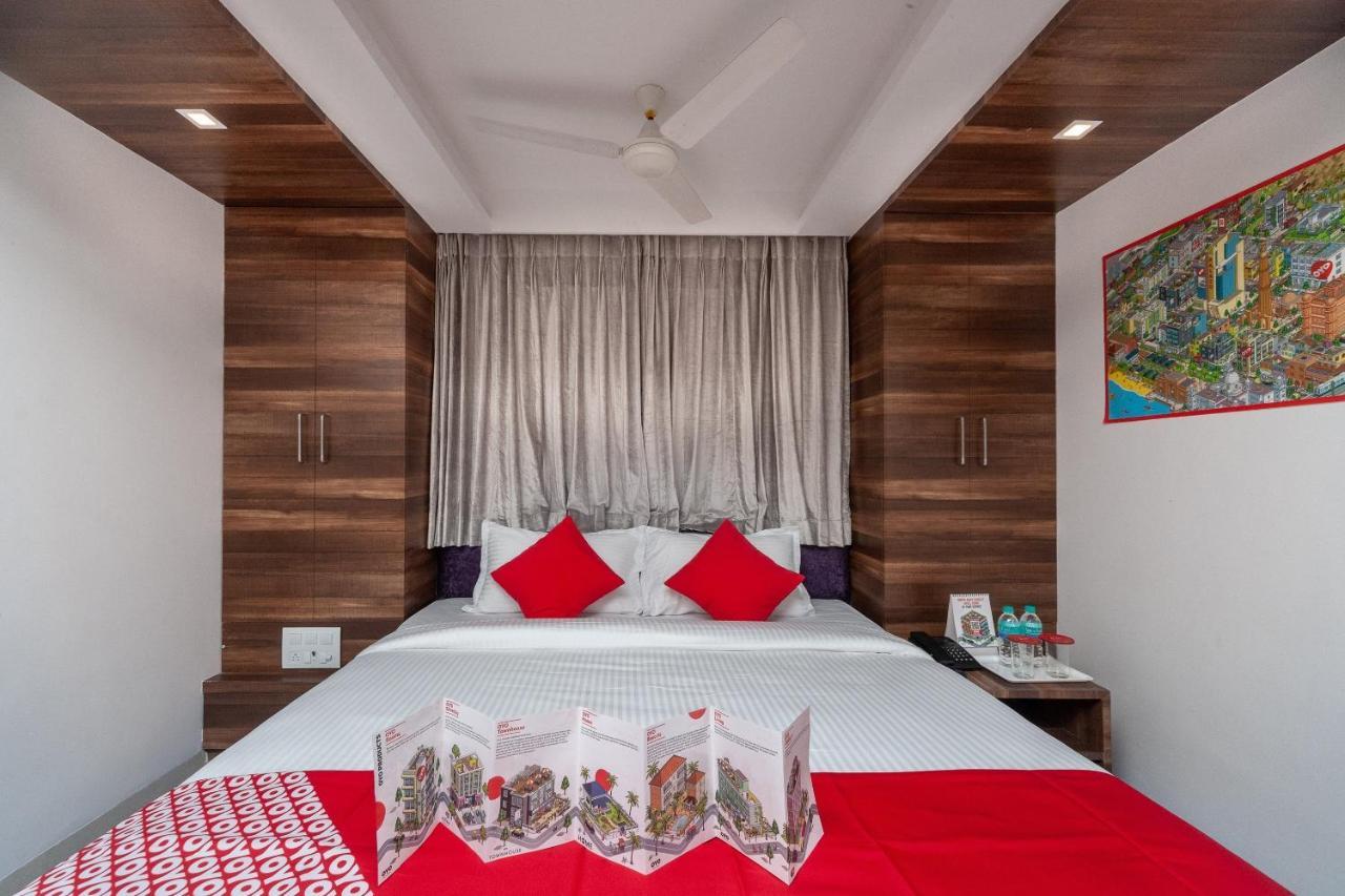 Capital O Admire Suit Hospitality Chennai Bagian luar foto